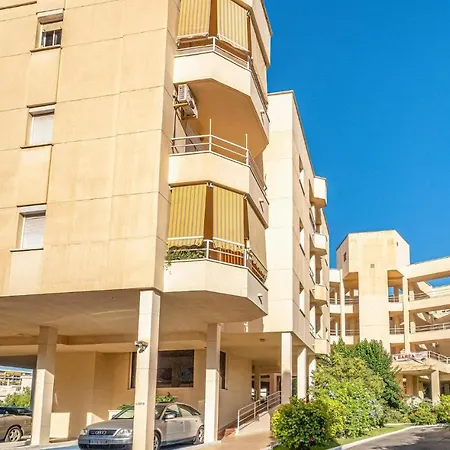 Lovely In With Wifi Apartment